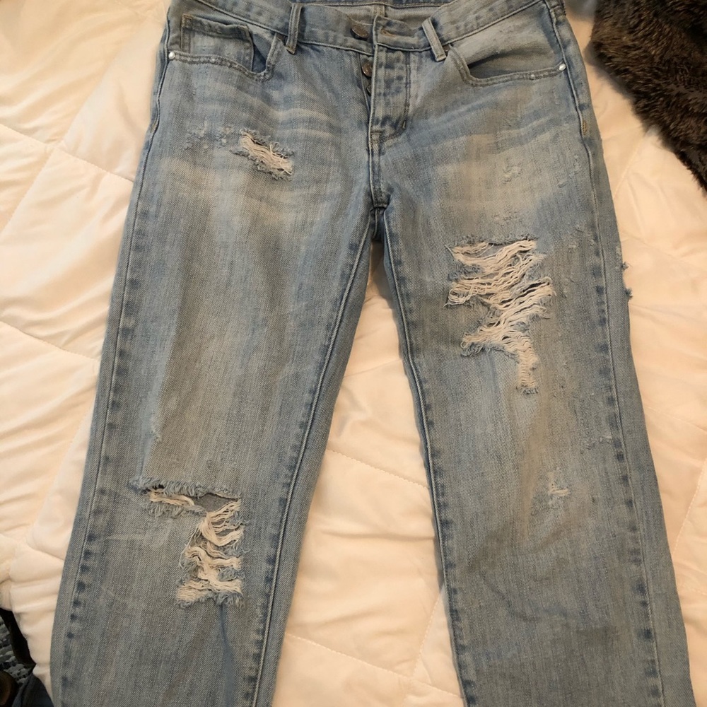 Distressed Boyfriend Jeans